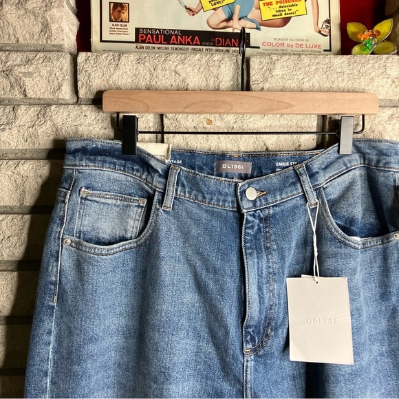 DL 1961 Emilie Straight - Ultra High-Rise Vintage - Picture 5 of 9